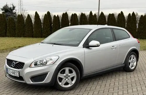 VOLVO C30 