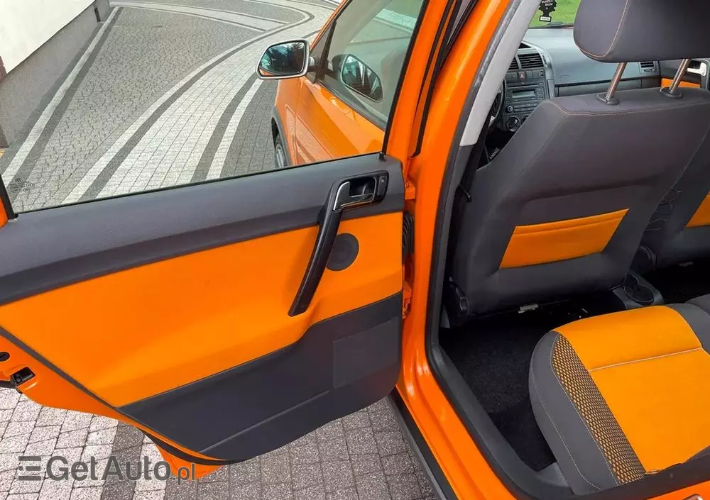 VOLKSWAGEN Polo 1.2 Cross