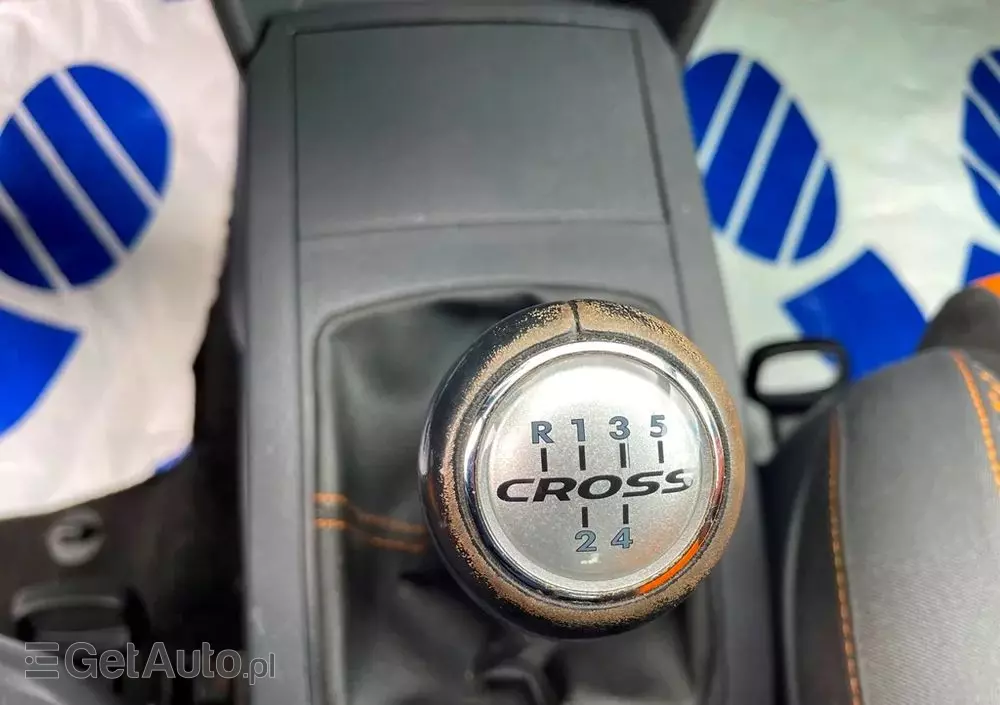 VOLKSWAGEN Polo 1.2 Cross