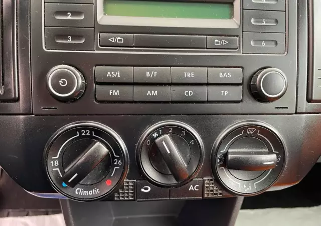 VOLKSWAGEN Polo 1.2 Cross