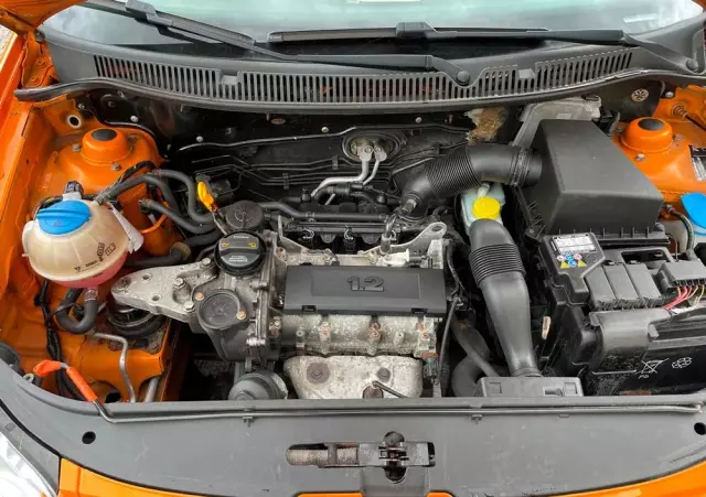 VOLKSWAGEN Polo 1.2 Cross