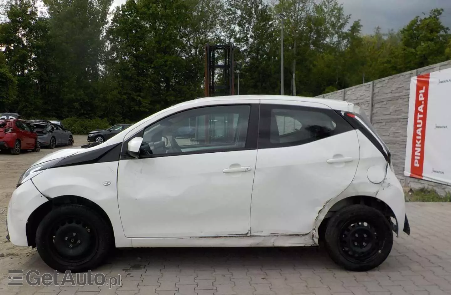 TOYOTA Aygo X-play
