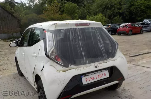 TOYOTA Aygo X-play