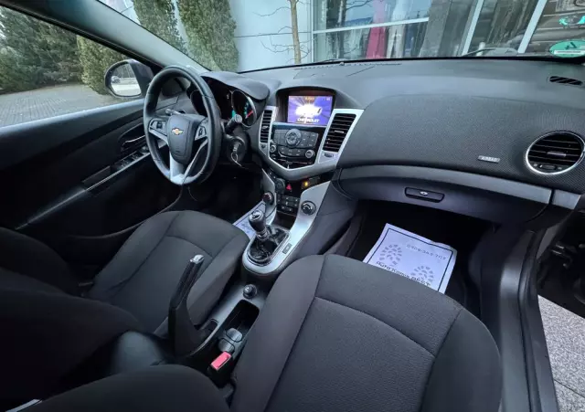 CHEVROLET Cruze 