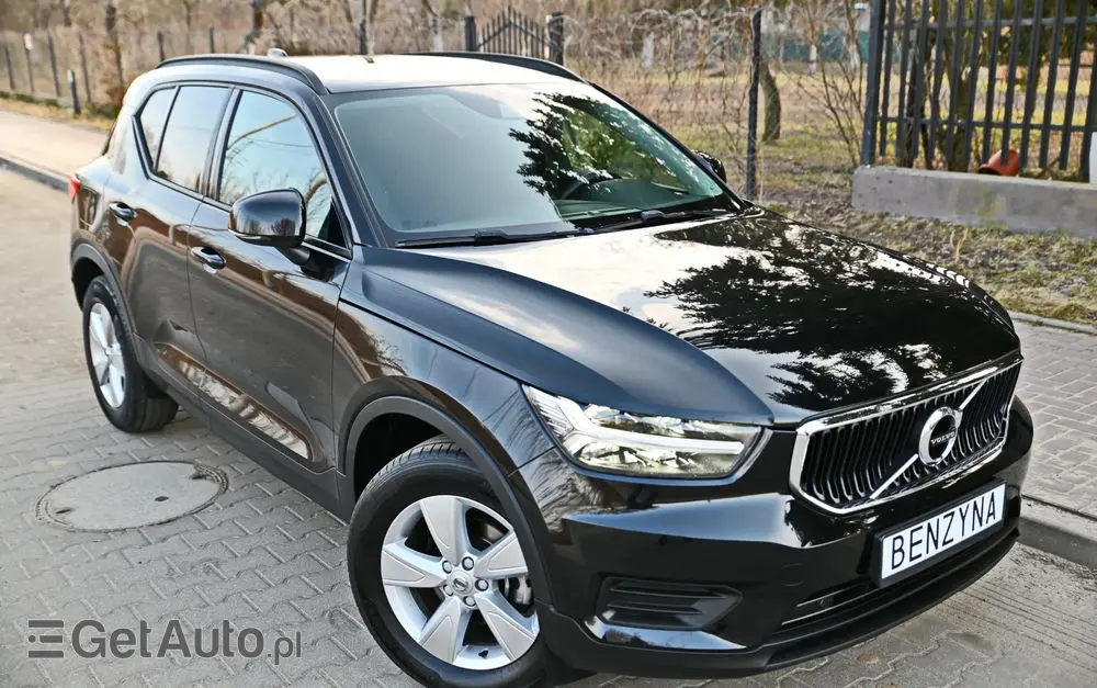 VOLVO XC 40 