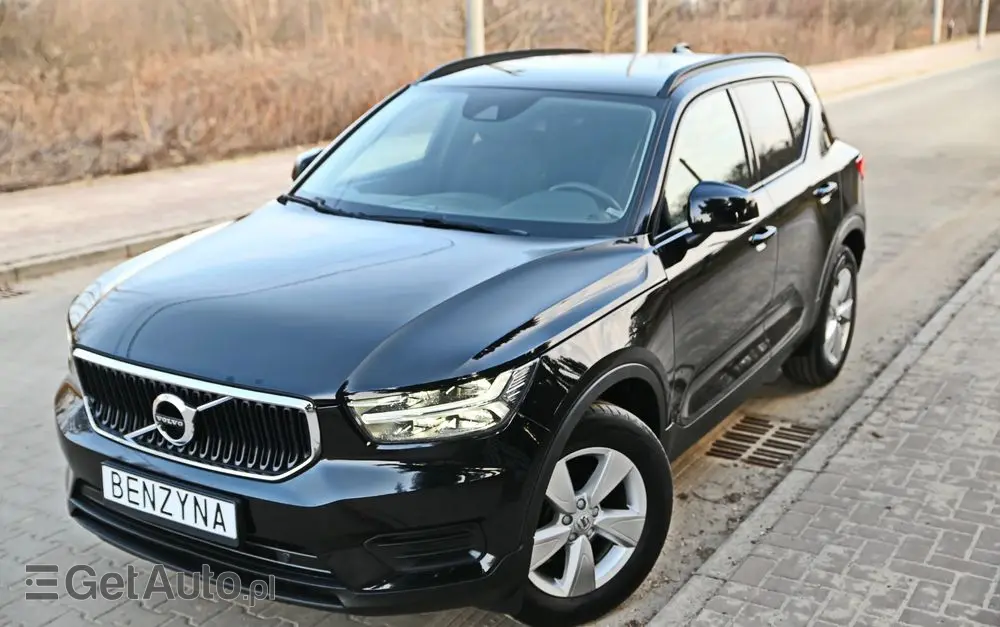 VOLVO XC 40 