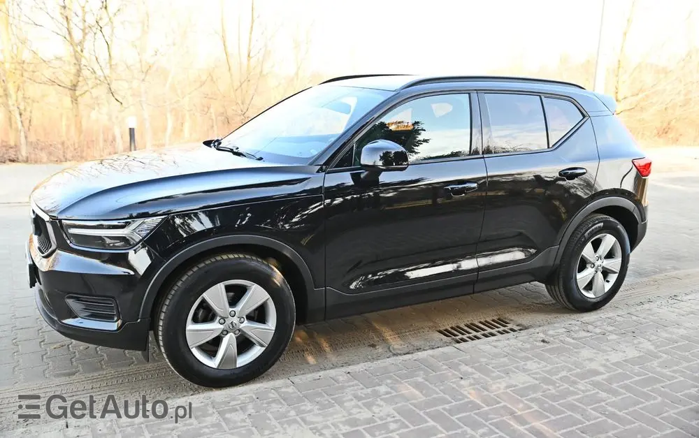 VOLVO XC 40 