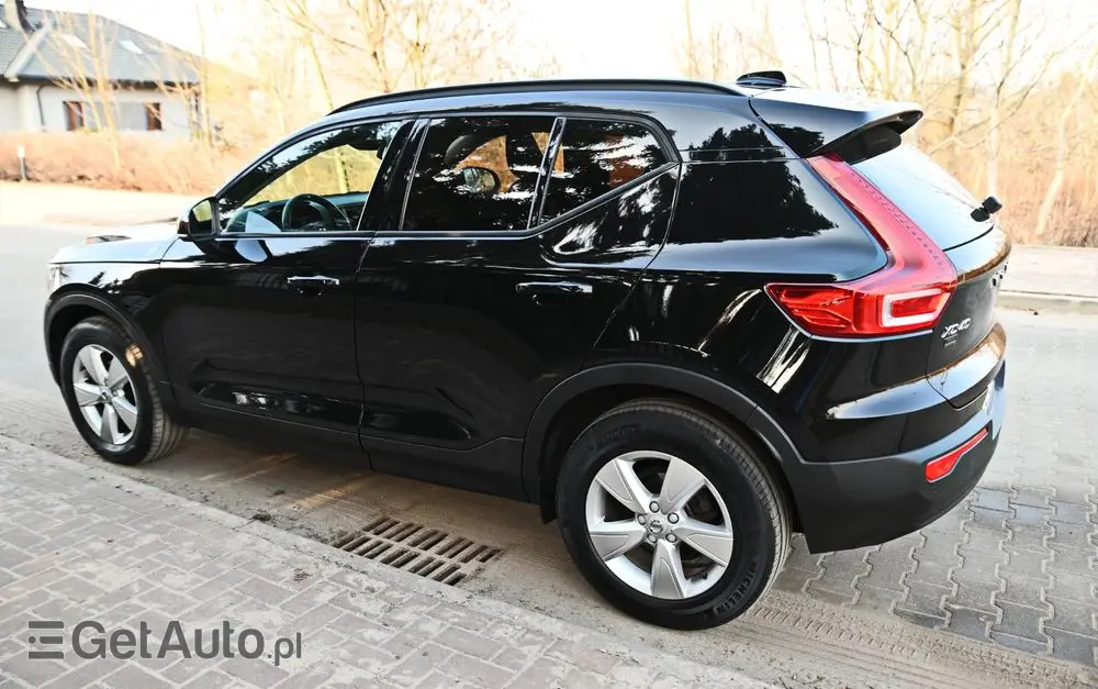 VOLVO XC 40 