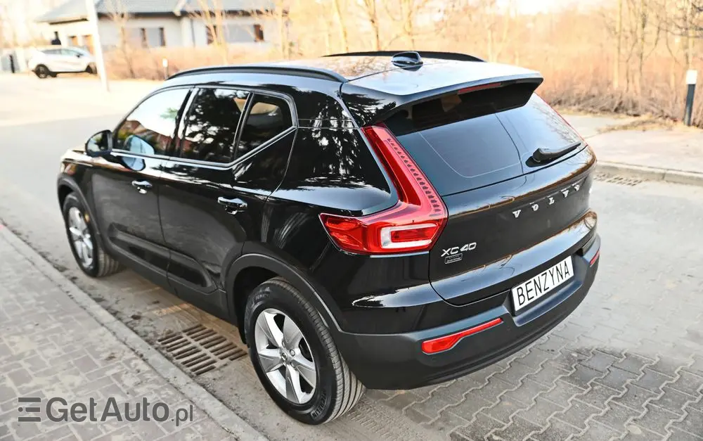 VOLVO XC 40 
