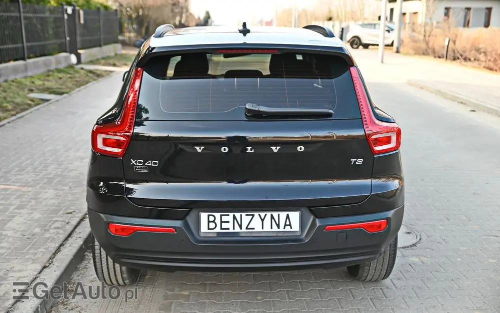 VOLVO XC 40 