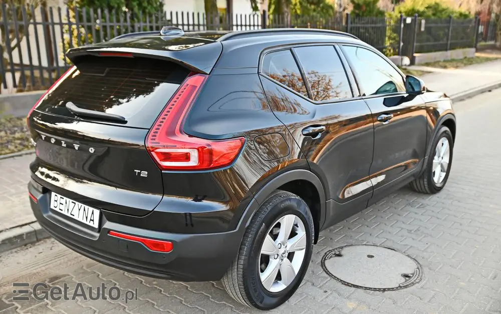 VOLVO XC 40 