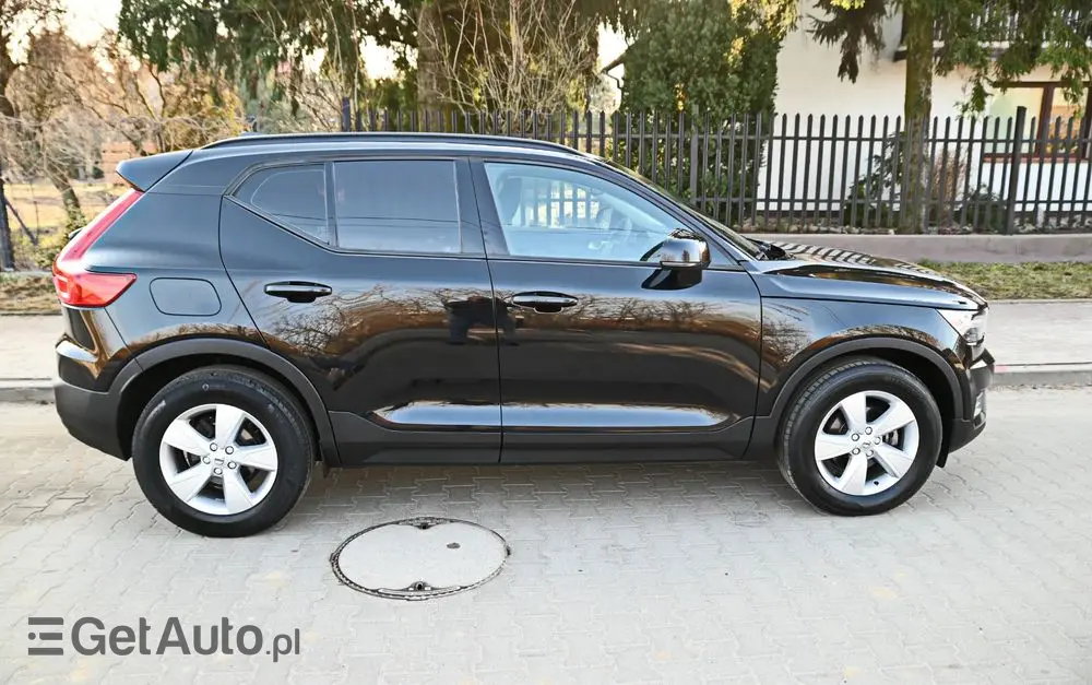 VOLVO XC 40 