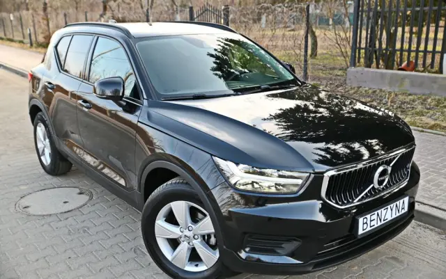 VOLVO XC 40 