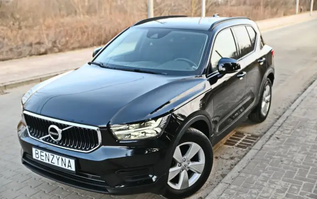 VOLVO XC 40 