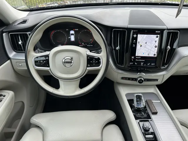 VOLVO XC60 INSCRIPTION