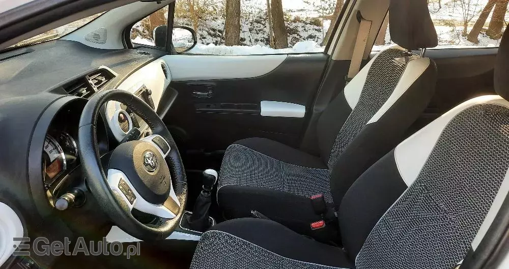 TOYOTA Yaris 1.33 Active