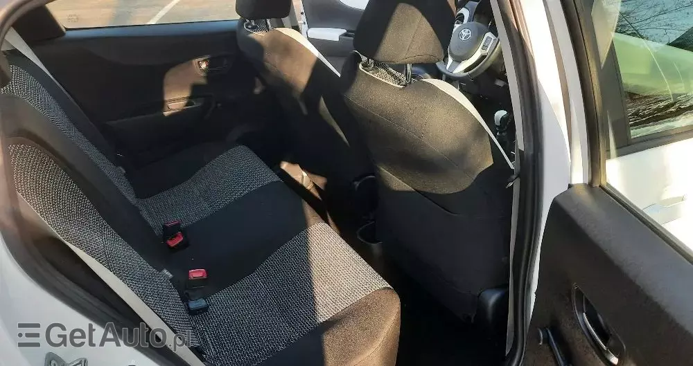 TOYOTA Yaris 1.33 Active
