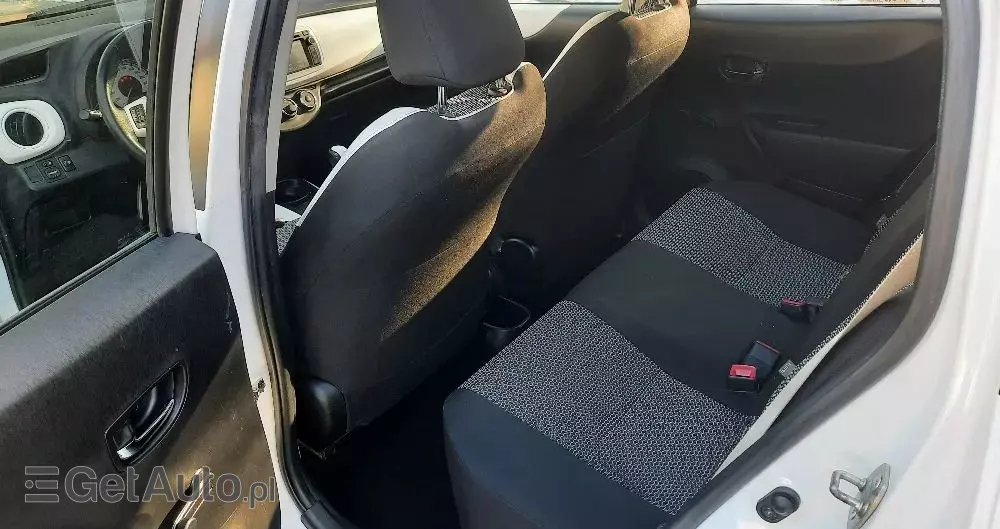 TOYOTA Yaris 1.33 Active