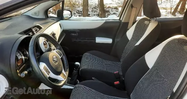 TOYOTA Yaris 1.33 Active