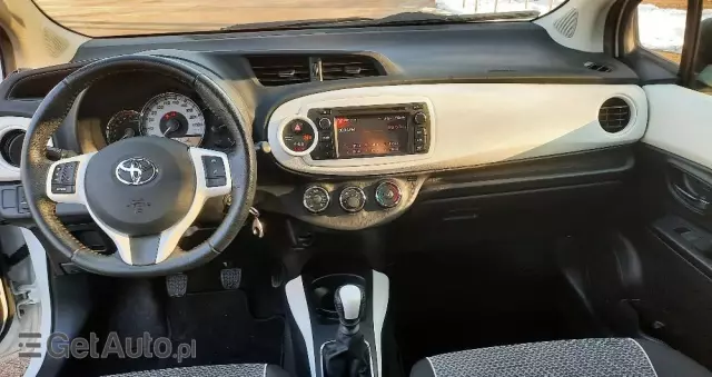 TOYOTA Yaris 1.33 Active