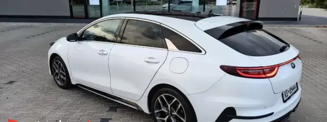 KIA ProCeed 