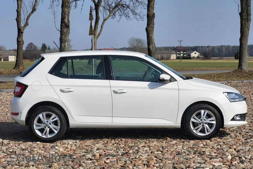 SKODA Fabia 1.0 Ambition