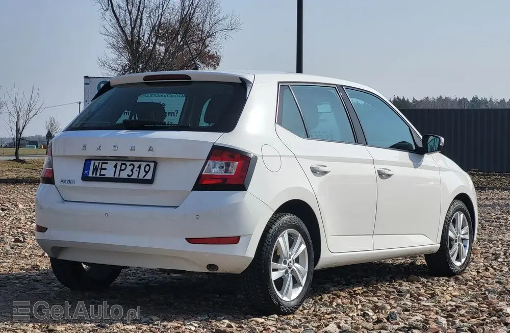 SKODA Fabia 1.0 Ambition