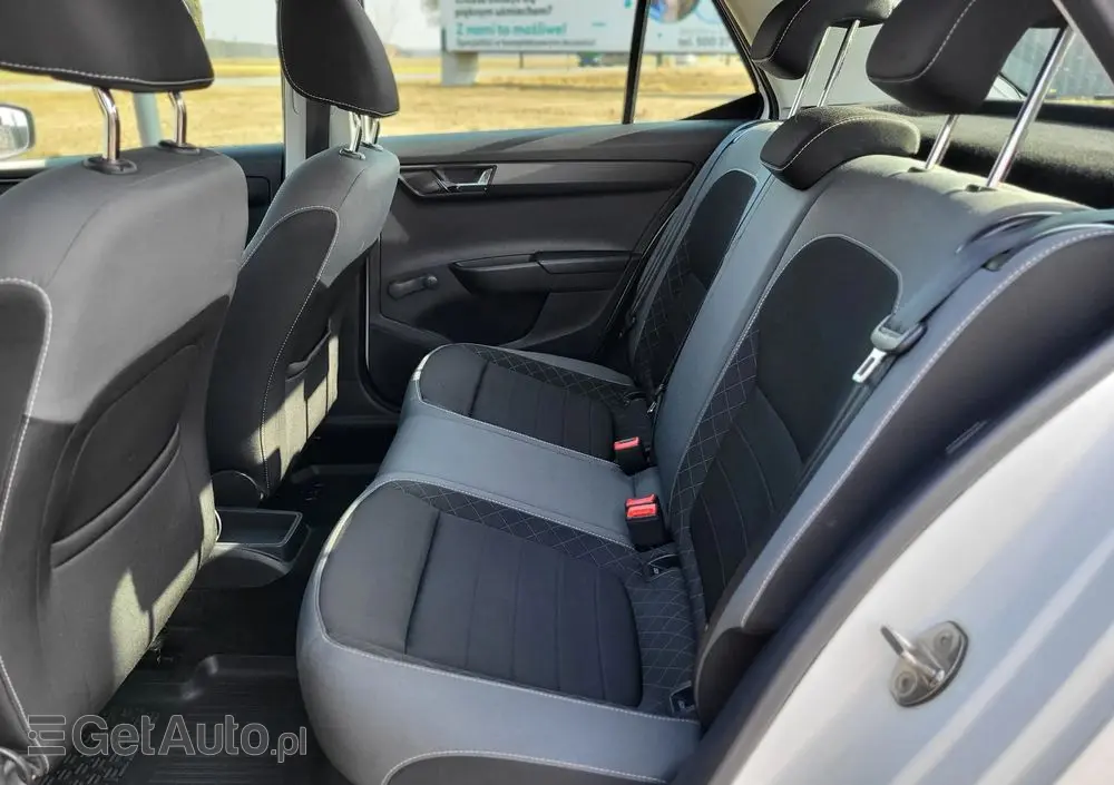 SKODA Fabia 1.0 Ambition