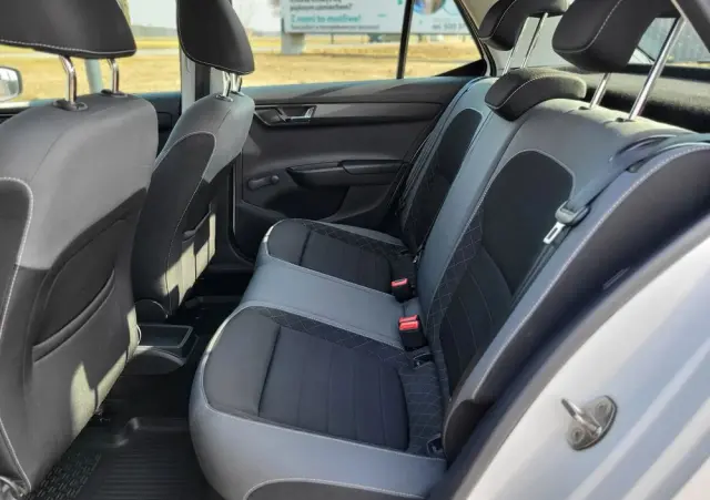 SKODA Fabia 1.0 Ambition