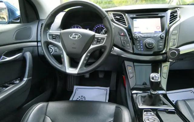 HYUNDAI I40 2.0 Premium