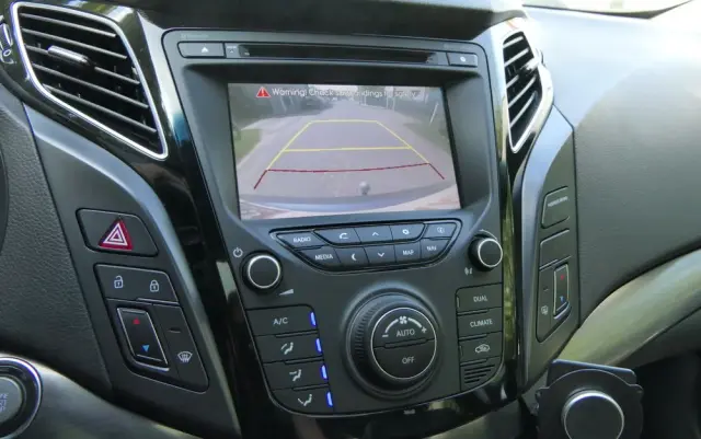 HYUNDAI I40 2.0 Premium