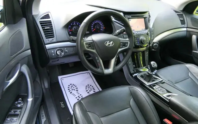 HYUNDAI I40 2.0 Premium