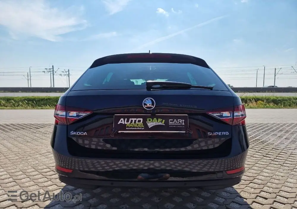 SKODA Superb 