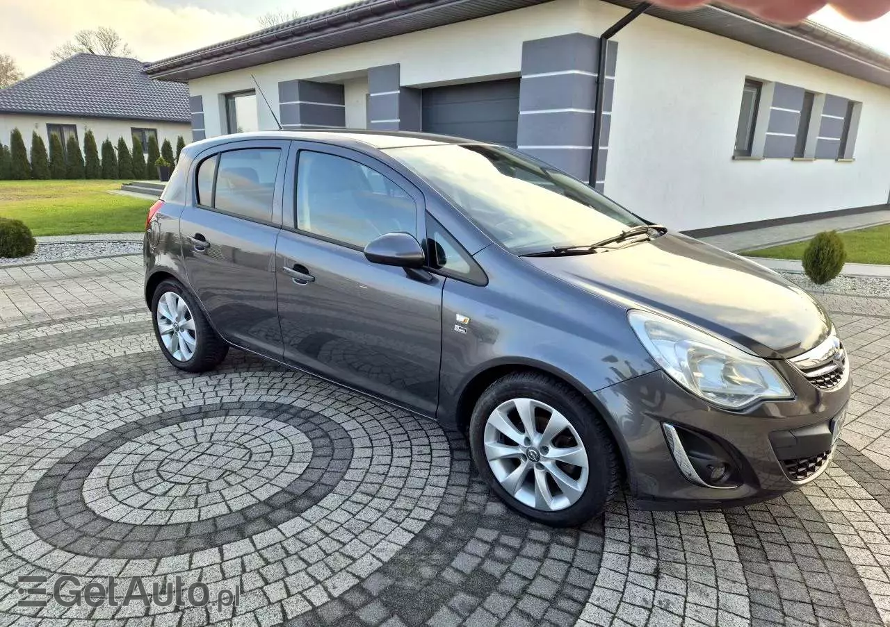 OPEL Corsa 1.4 16V 150 Jahre