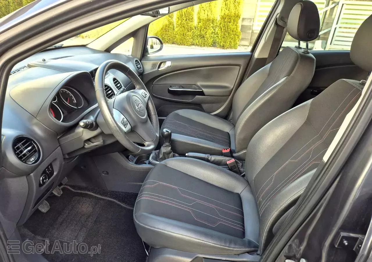 OPEL Corsa 1.4 16V 150 Jahre