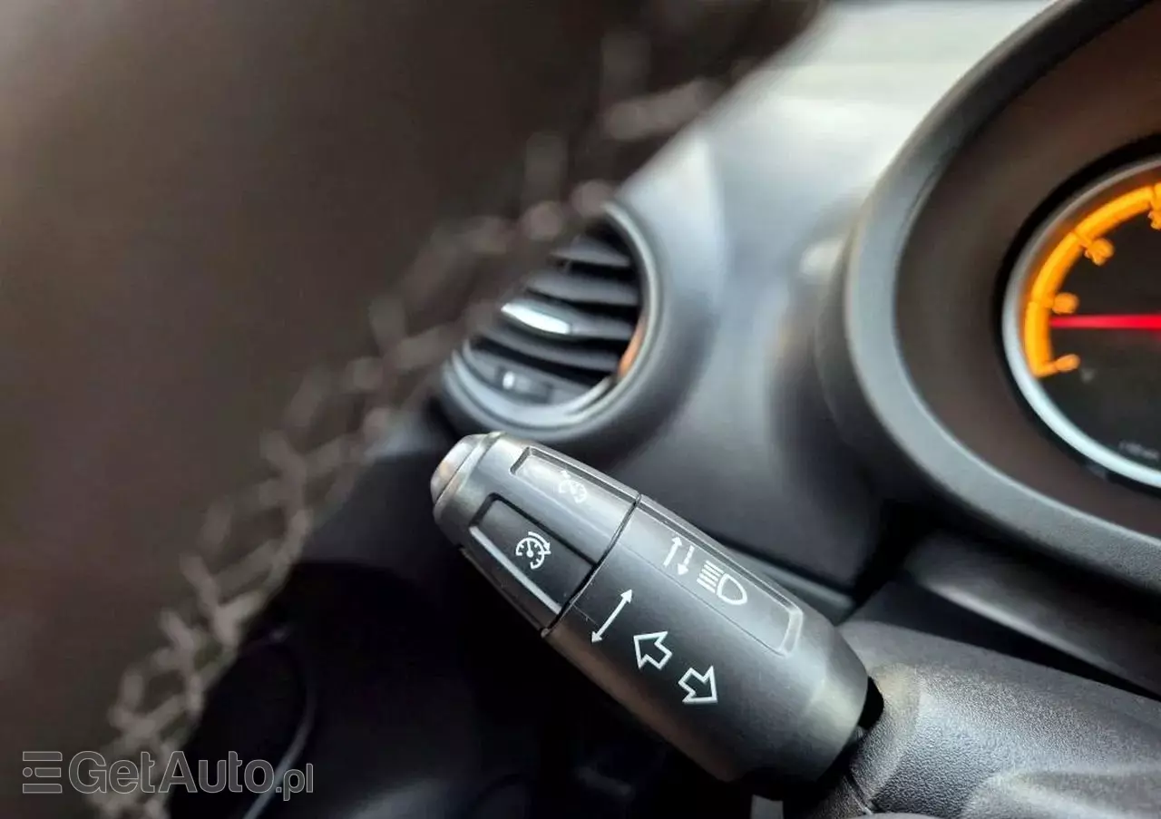 OPEL Corsa 1.4 16V 150 Jahre