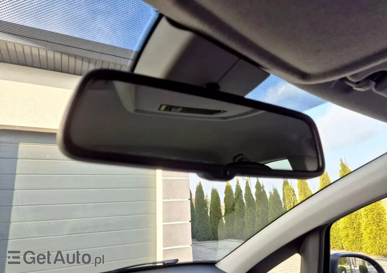 OPEL Corsa 1.4 16V 150 Jahre