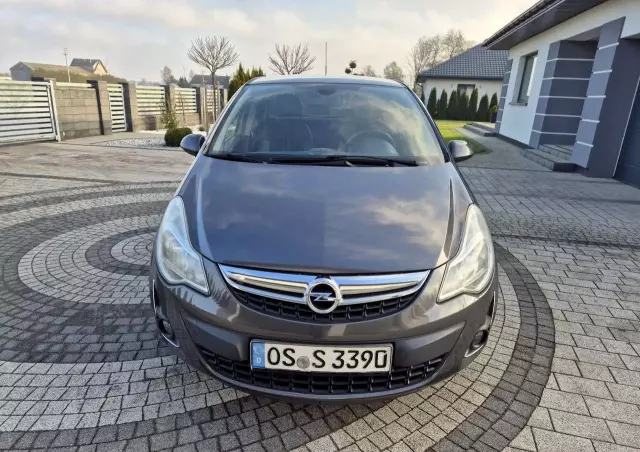 OPEL Corsa 1.4 16V 150 Jahre