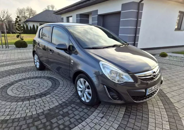 OPEL Corsa 1.4 16V 150 Jahre