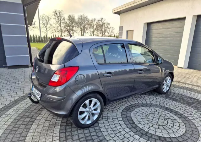 OPEL Corsa 1.4 16V 150 Jahre