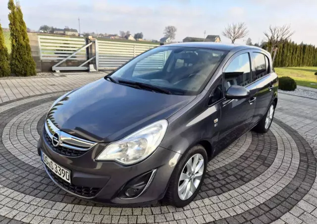 OPEL Corsa 1.4 16V 150 Jahre