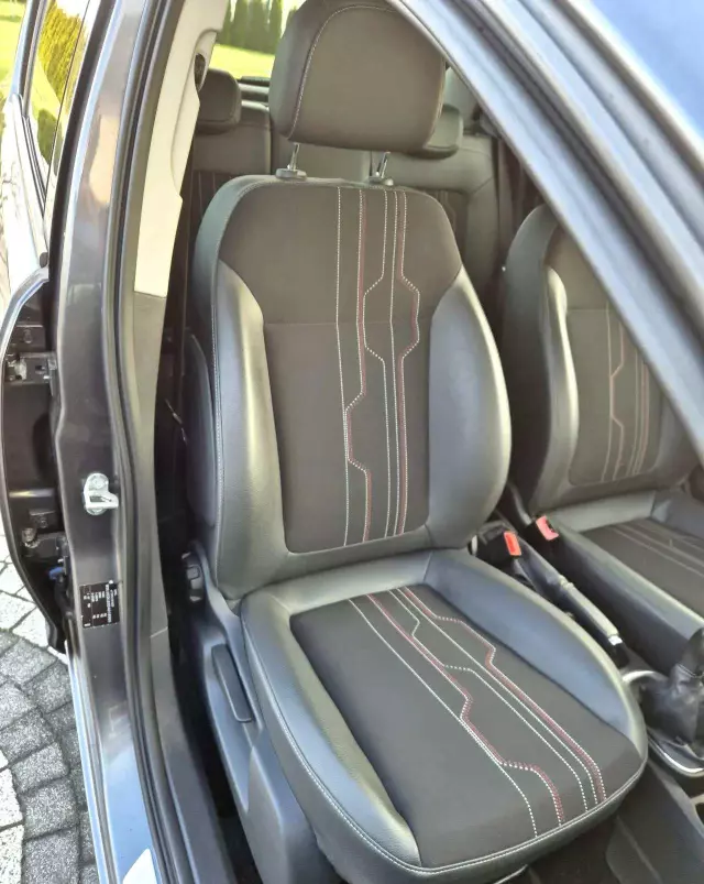 OPEL Corsa 1.4 16V 150 Jahre