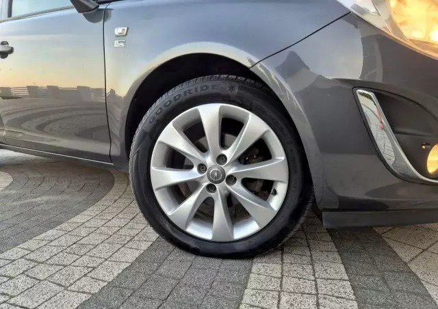 OPEL Corsa 1.4 16V 150 Jahre