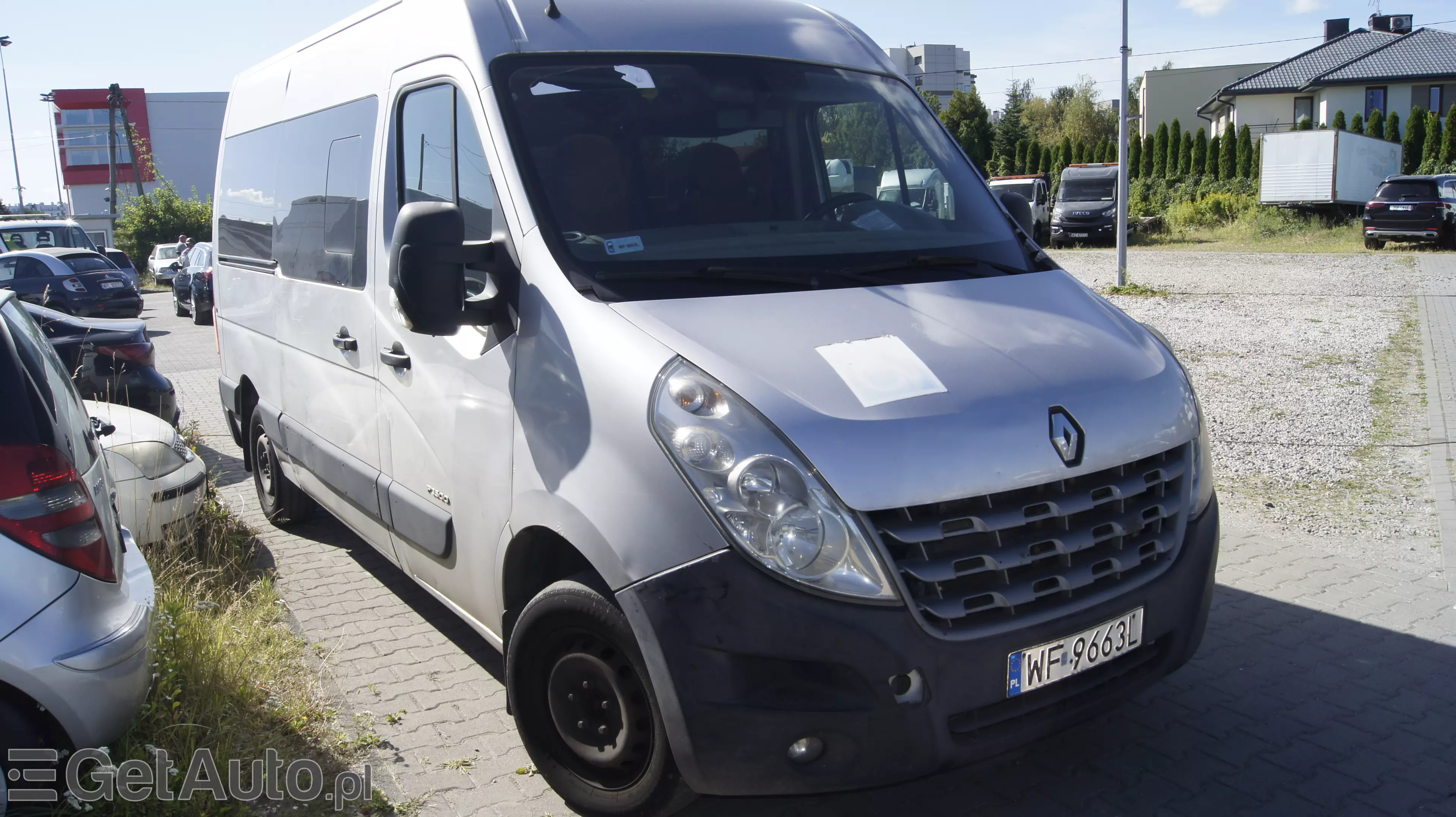 RENAULT Master 9 osobowy