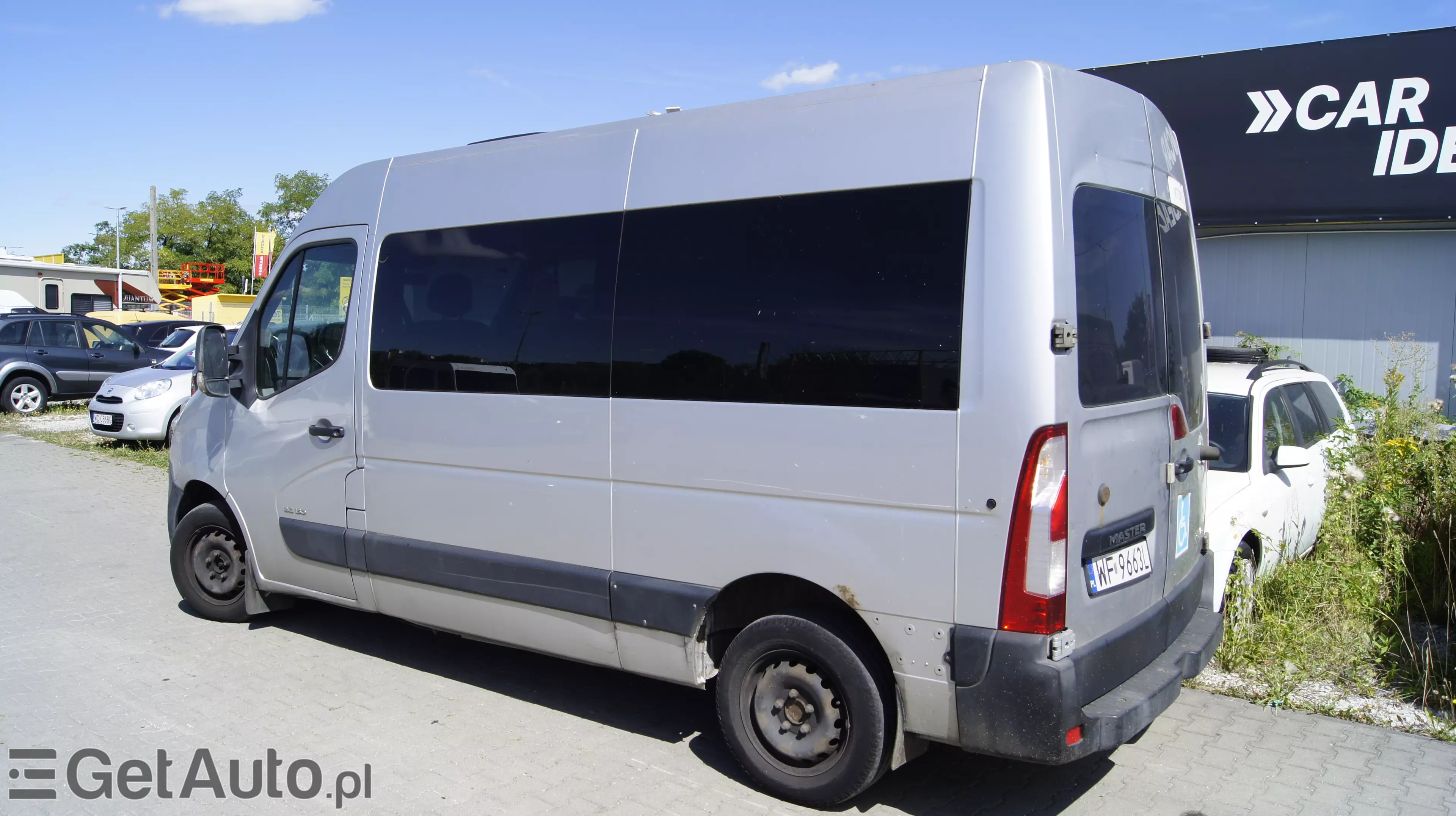 RENAULT Master 9 osobowy