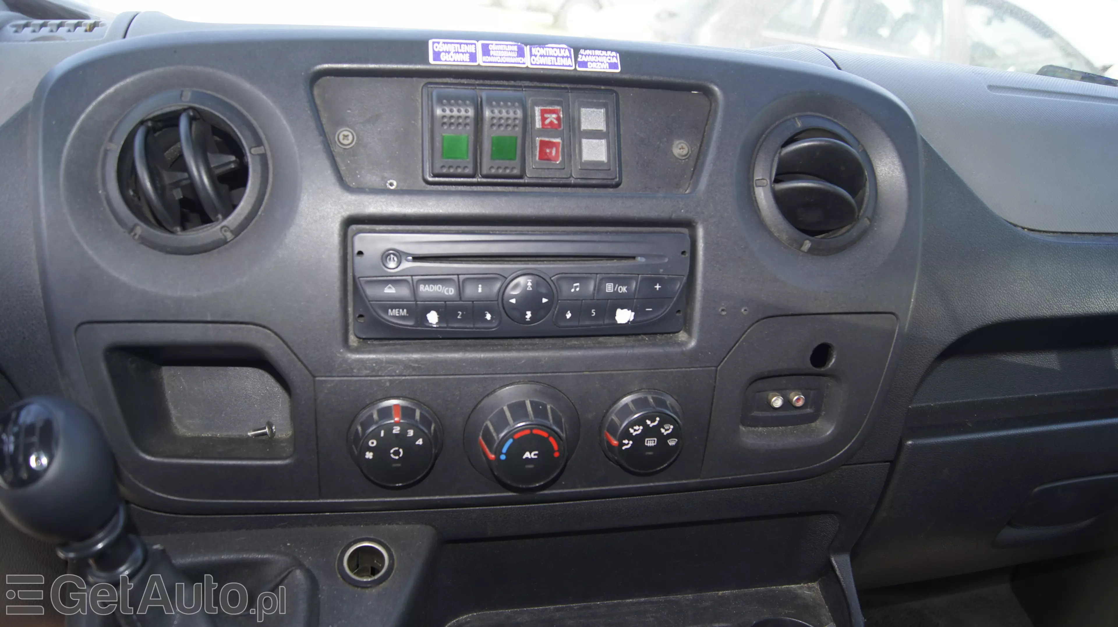 RENAULT Master 9 osobowy