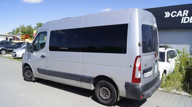 RENAULT Master 9 osobowy