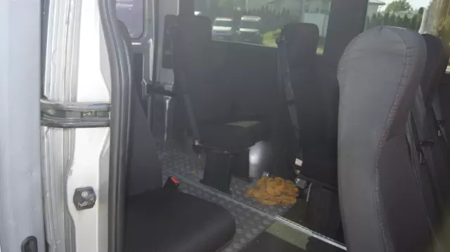 RENAULT Master 9 osobowy