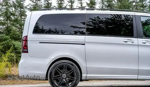 MERCEDES-BENZ Klasa V 