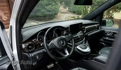 MERCEDES-BENZ Klasa V 